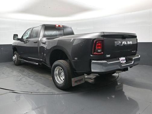 Granite Crystal Metallic Clearcoat 2026 RAM 3500 Tradesman Crew Cab 4x4 8' Box