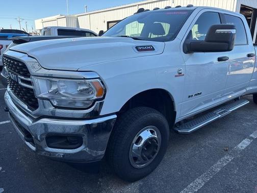 2024 RAM 3500 Big Horn Crew Cab 4x4 8' Box