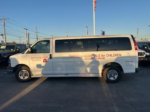 2016 Chevrolet Express 3500 LT