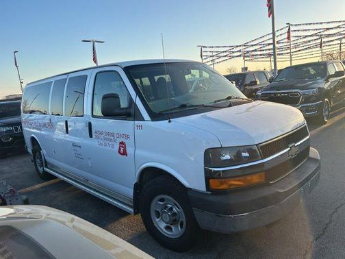 2016 Chevrolet Express 3500 LT