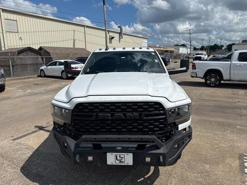 2022 RAM 3500 Big Horn Crew Cab 4x4 8' Box