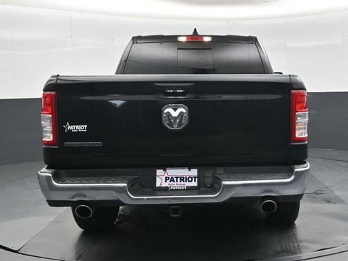 Diamond Black Crystal Pearlcoat 2023 RAM 1500 Big Horn/Lone Star