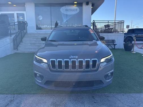 2022 Jeep Cherokee Latitude Lux