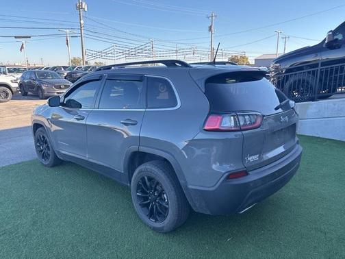 2022 Jeep Cherokee Latitude Lux