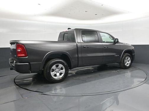 Granite Crystal Metallic Clearcoat 2026 RAM 1500 Big Horn/Lone Star