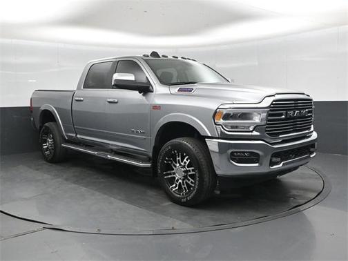 2021 RAM 2500 Laramie Crew Cab 4x4 6'4' Box