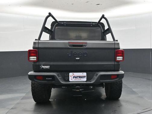 Granite Crystal Metallic Clearcoat 2020 Jeep Gladiator Sport S