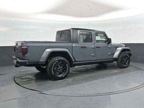 Anvil Clearcoat 2026 Jeep Gladiator Willys 4x4