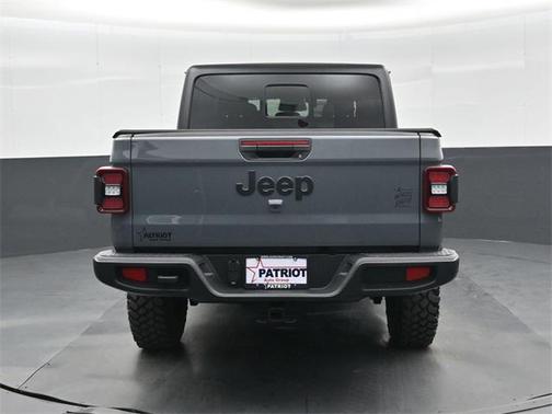 2026 Jeep Gladiator Willys 4x4