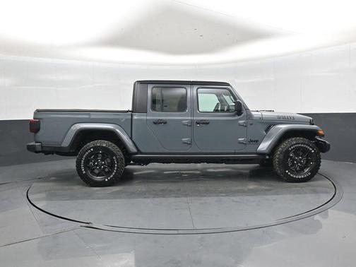 Anvil Clearcoat 2026 Jeep Gladiator Willys 4x4