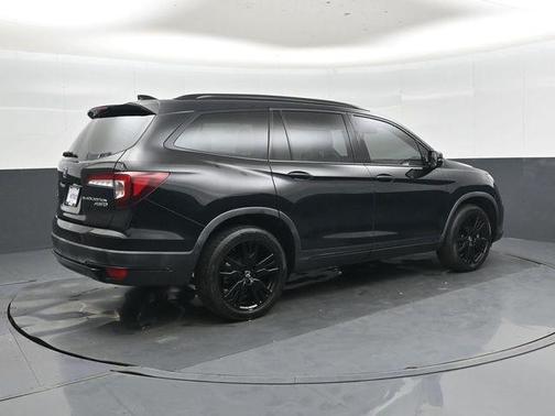 2022 Honda Pilot AWD Black Edition