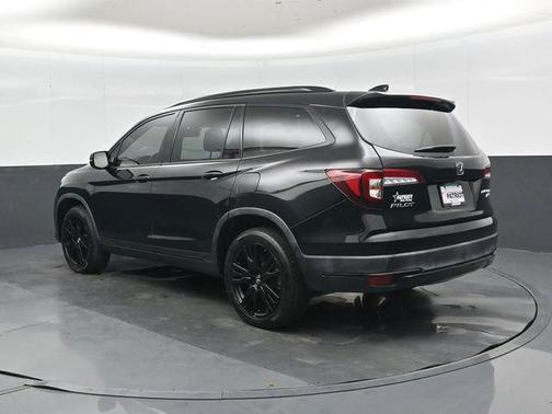 2022 Honda Pilot AWD Black Edition