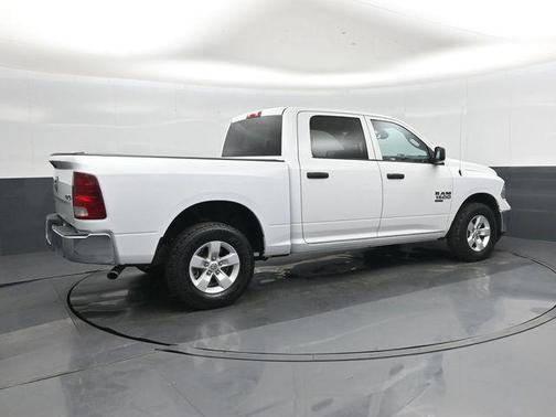 Bright White Clearcoat 2023 RAM 1500 Classic SLT