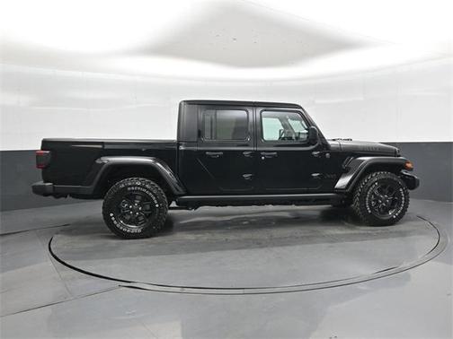 2026 Jeep Gladiator Willys 4x4