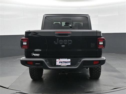 2026 Jeep Gladiator Willys 4x4