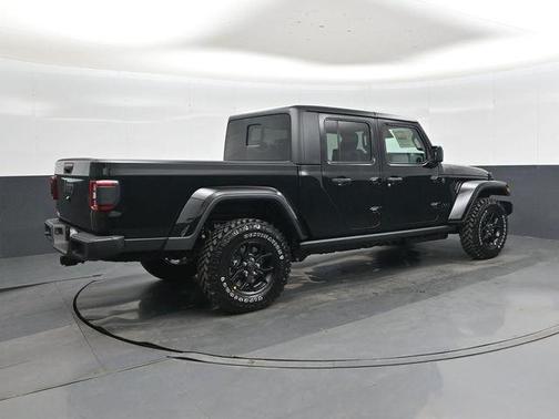Black Clearcoat 2026 Jeep Gladiator Willys 4x4