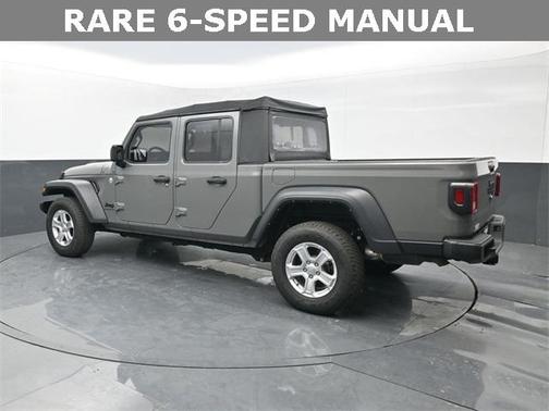 2021 Jeep Gladiator Sport