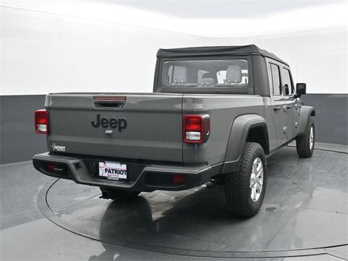 2021 Jeep Gladiator Sport