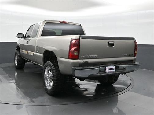 2003 Chevrolet Silverado 2500 LS H/D Extended Cab