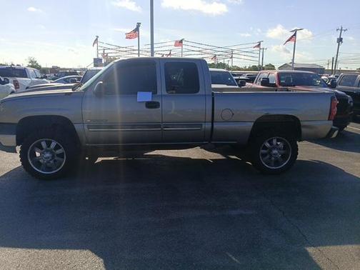 2003 Chevrolet Silverado 2500 LS H/D Extended Cab