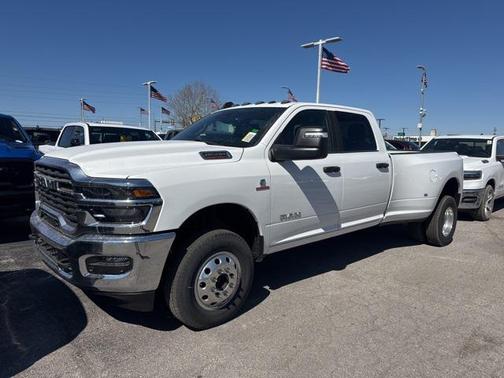 2026 RAM 3500 Big Horn Crew Cab 4x4 8' Box