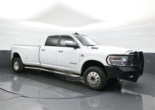 2020 RAM 3500 Laramie Crew Cab 4x4 8' Box