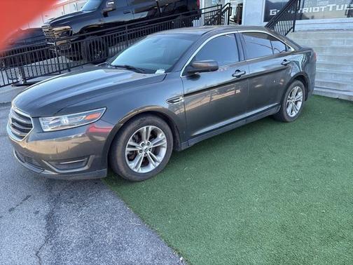 2015 Ford Taurus SEL