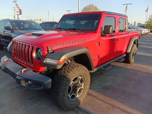 Firecracker Red Clearcoat 2021 Jeep Gladiator Mojave 4x4