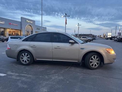 2008 Ford Taurus SEL