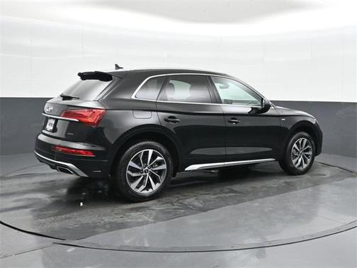 2024 Audi Q5 45 S line Premium Plus