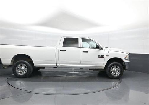 2018 RAM 2500 Tradesman Crew Cab 4x4 8' Box