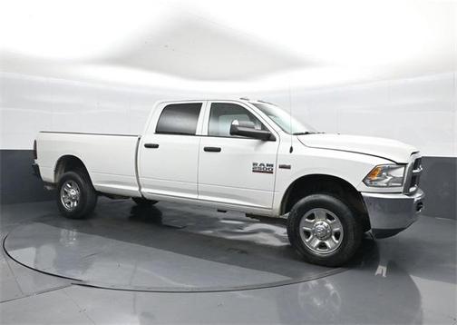 2018 RAM 2500 Tradesman Crew Cab 4x4 8' Box