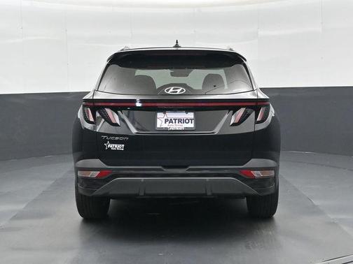 Black Pearl 2024 Hyundai TUCSON Limited