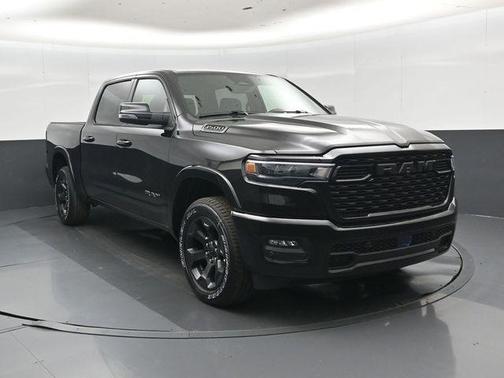 Diamond Black Crystal Pearlcoat 2026 RAM 1500 Big Horn/Lone Star