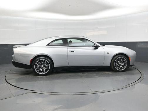 Triple Nickel 2026 Dodge Charger R/T Scat Pack