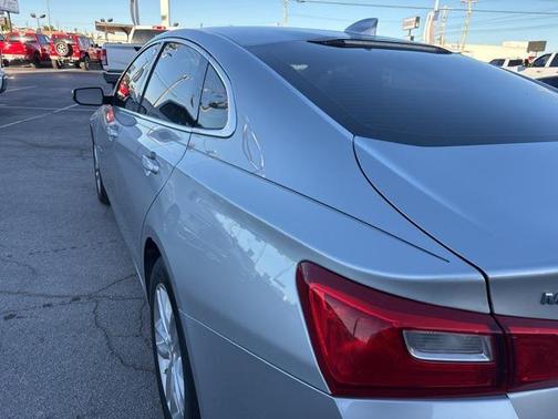 2017 Chevrolet Malibu 1LT