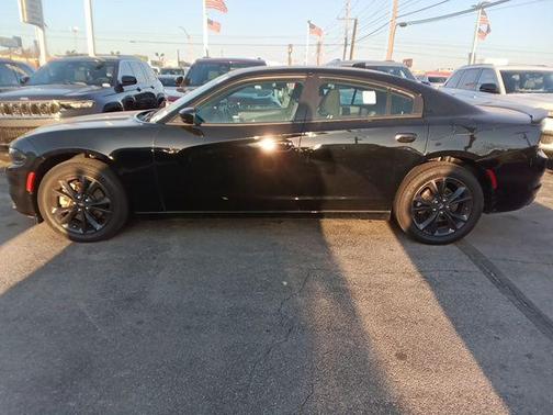 Pitch Black Clearcoat 2023 Dodge Charger SXT