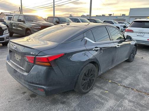 2021 Nissan Altima 2.5 SV