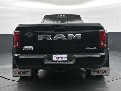 Diamond Black Crystal Pearlcoat 2026 RAM 3500 Longhorn