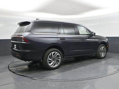 Starlight 2025 Lincoln Navigator Reserve