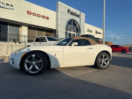 2008 Pontiac Solstice Base