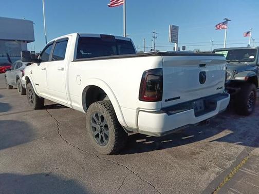 2020 RAM 2500 Laramie Crew Cab 4x4 6'4' Box