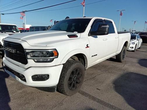 2020 RAM 2500 Laramie Crew Cab 4x4 6'4' Box
