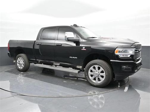 2023 RAM 2500 Laramie Crew Cab 4x4 6'4' Box
