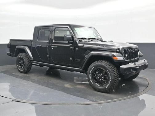 Black Clearcoat 2024 Jeep Gladiator Willys