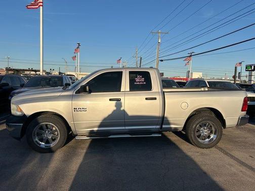 Bright Silver Metallic Clearcoat 2018 RAM 1500 Tradesman