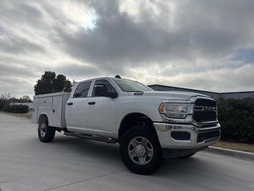 2024 RAM 3500 Tradesman Crew Cab 4x4 8' Box