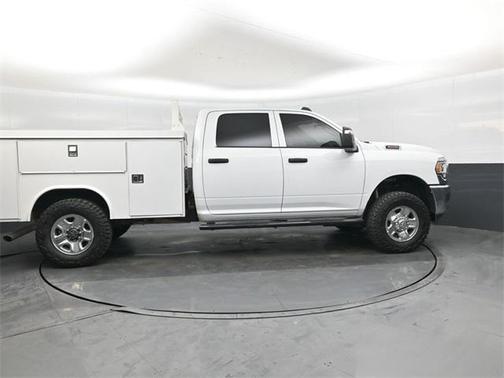 2024 RAM 3500 Tradesman Crew Cab 4x4 8' Box