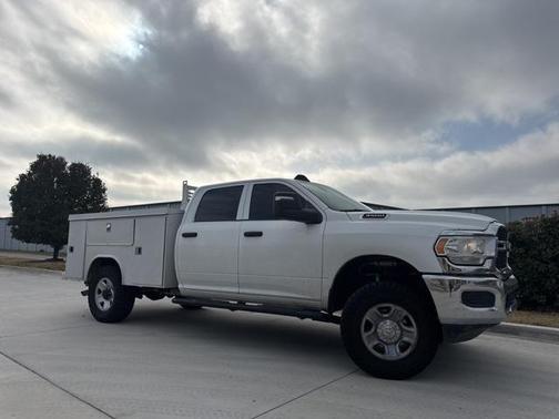 2024 RAM 3500 Tradesman Crew Cab 4x4 8' Box
