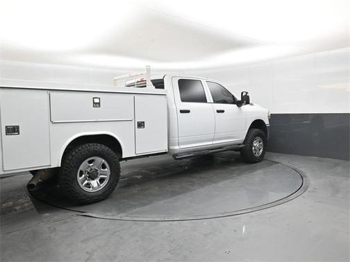 2024 RAM 3500 Tradesman Crew Cab 4x4 8' Box